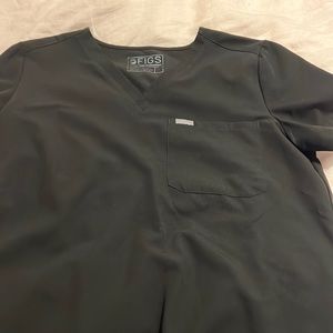 Figs Women’s 1 pocket scrub top, size L, excellent used condition, black.